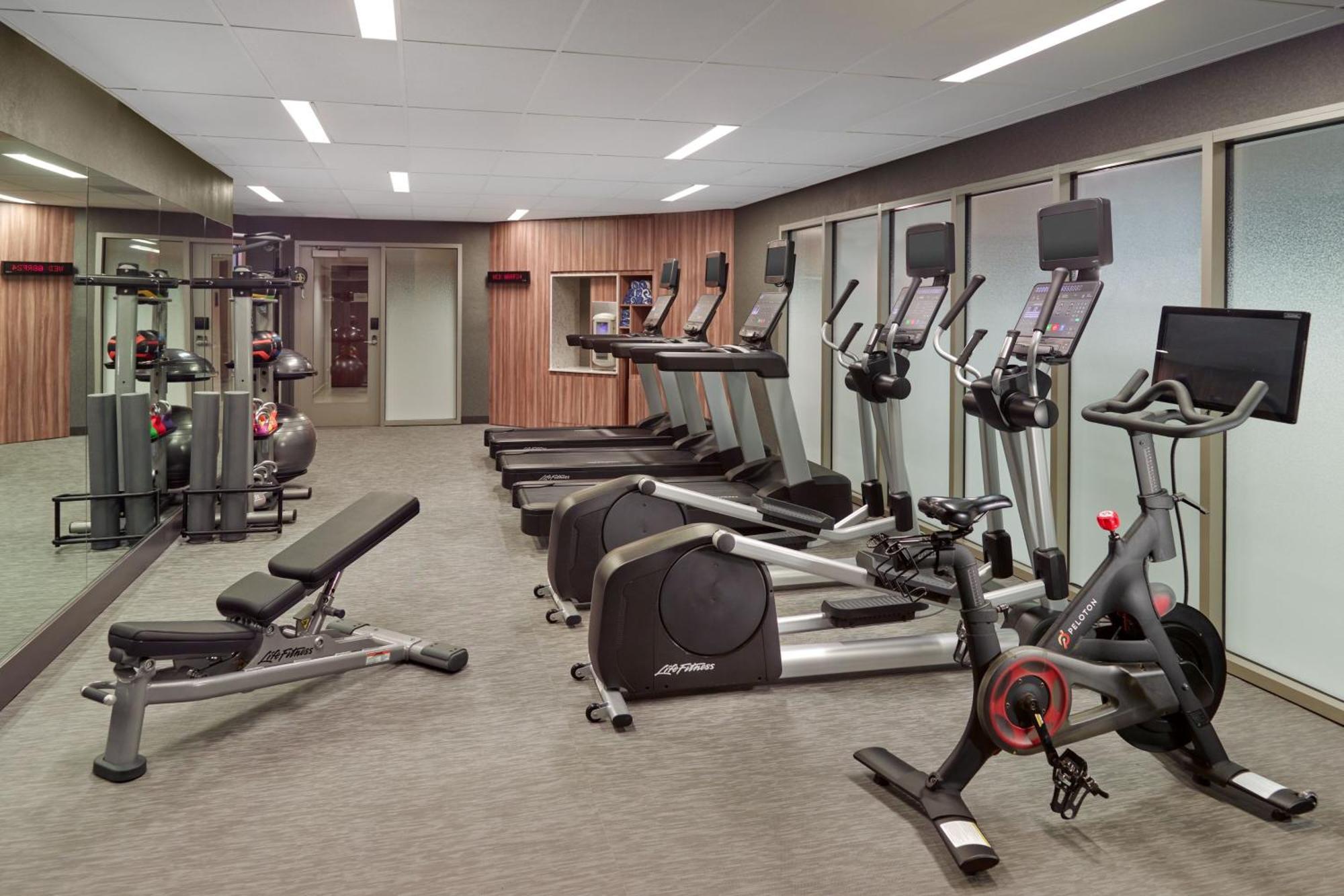 Hotel Courtyard By Marriott Washington, D.C./Foggy Bottom Esterno foto