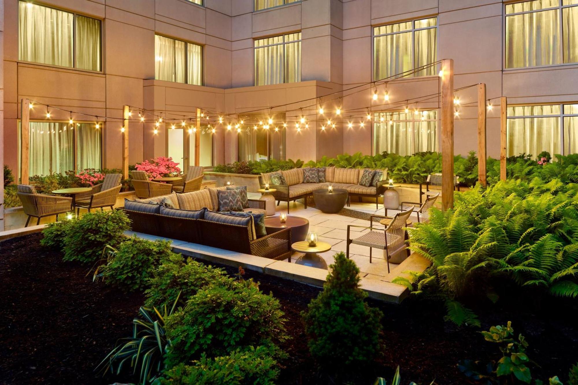Hotel Courtyard By Marriott Washington, D.C./Foggy Bottom Esterno foto