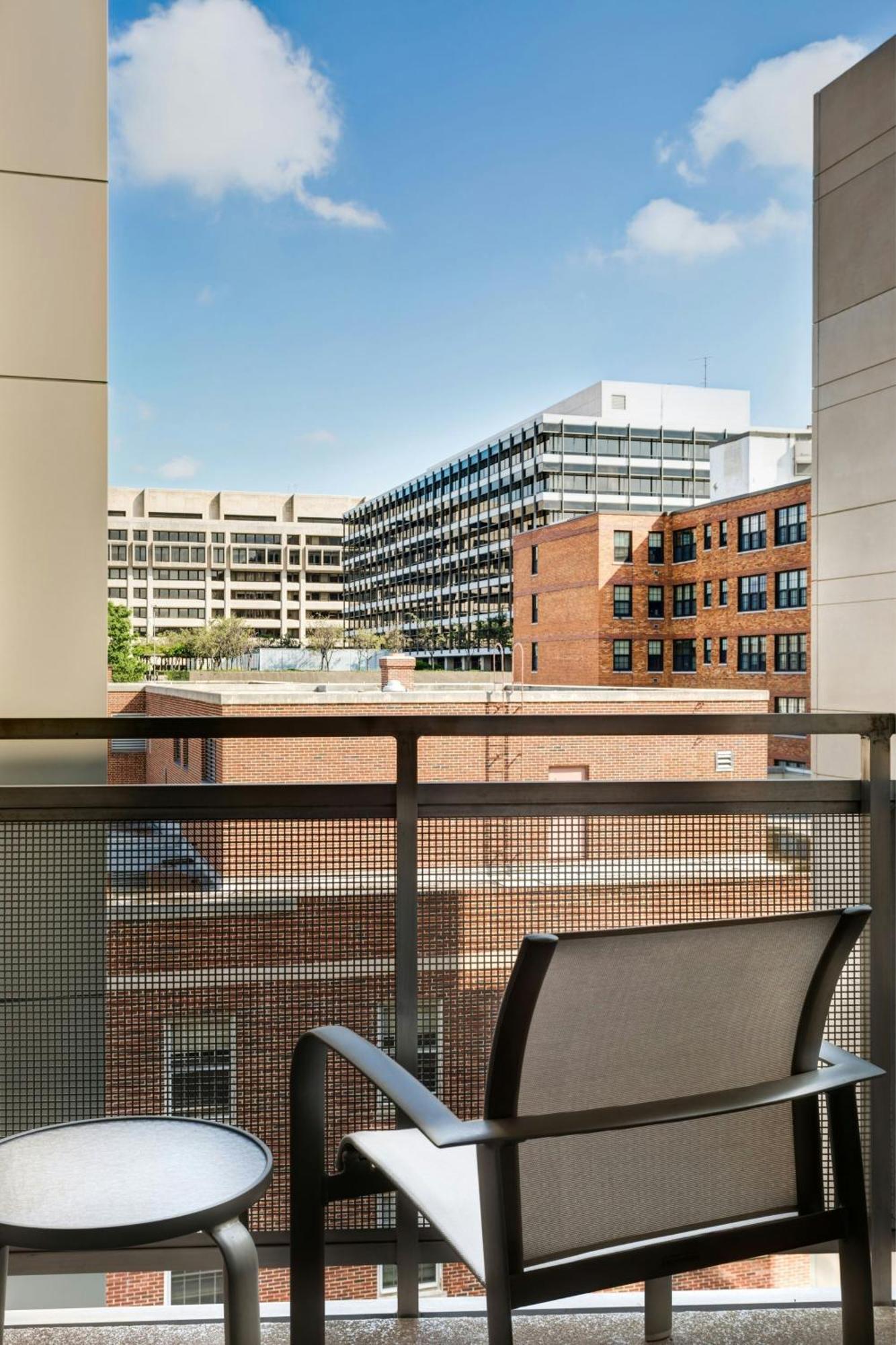 Hotel Courtyard By Marriott Washington, D.C./Foggy Bottom Esterno foto