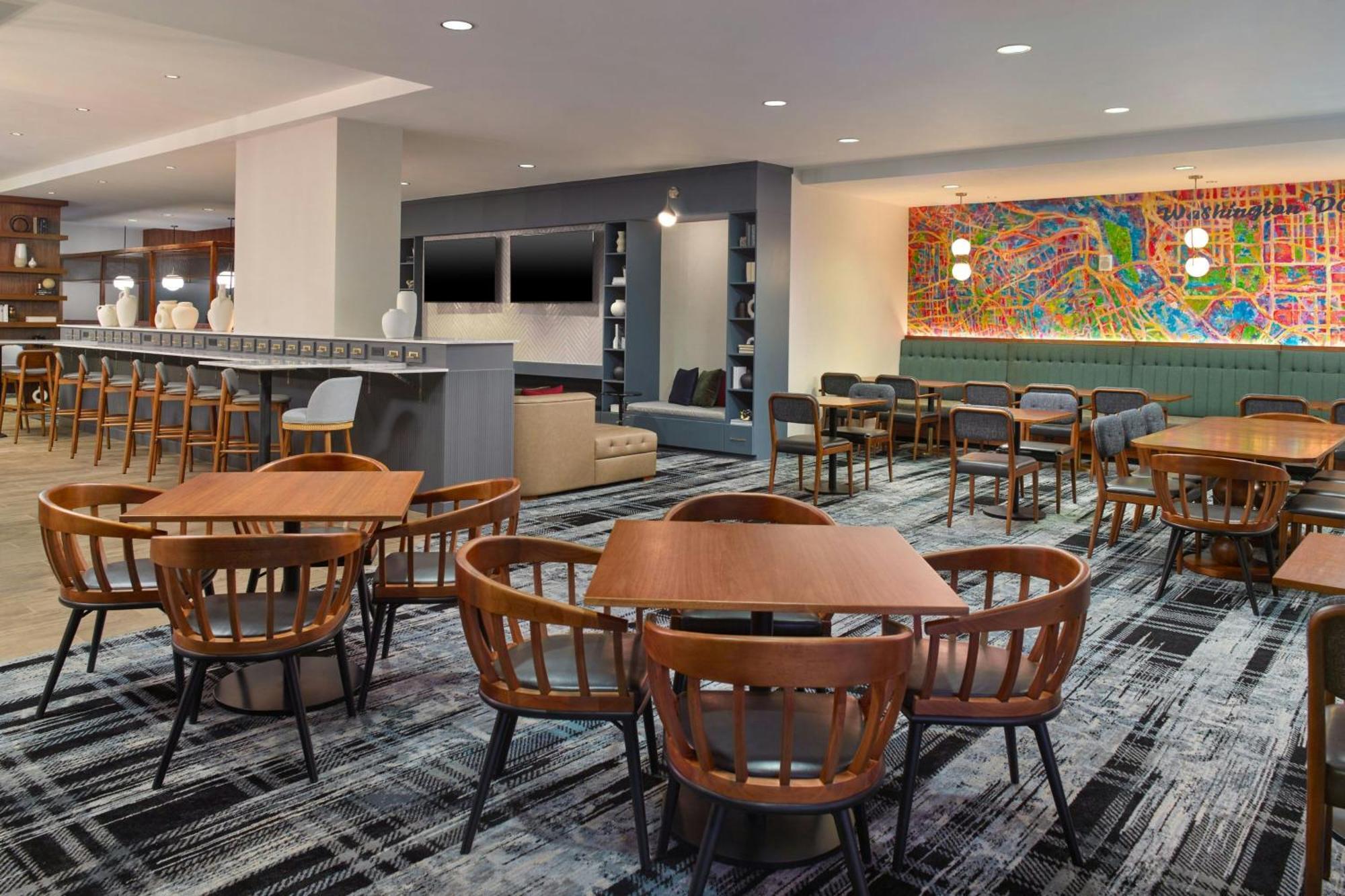 Hotel Courtyard By Marriott Washington, D.C./Foggy Bottom Esterno foto